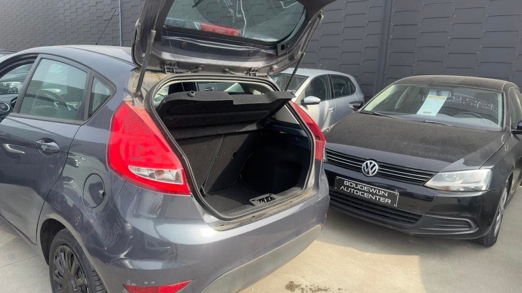 Ford Fiesta 1.2Benzine 2012 150.xxxkm Beginnerswagen