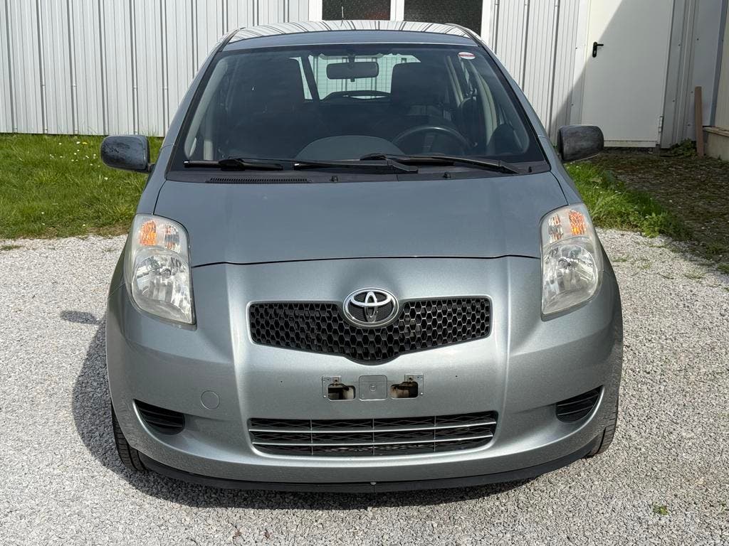 Toyota Yaris 1.0i 118000km 5dr