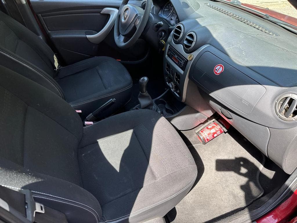 Dacia Sandero 1.6Benzine Gekeurd vvk