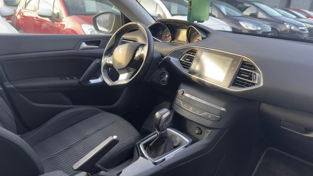 Peugeot 308 1.2Benzine 2015 118.xxxkm /Garantie/Stadswagen