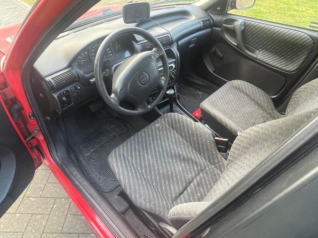 Opel Astra 1.6Benzine Automaat Oldtimer