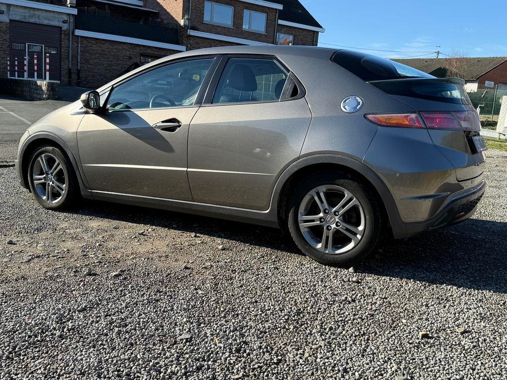 Honda Civic 1.4i 6 versnellingen 2008