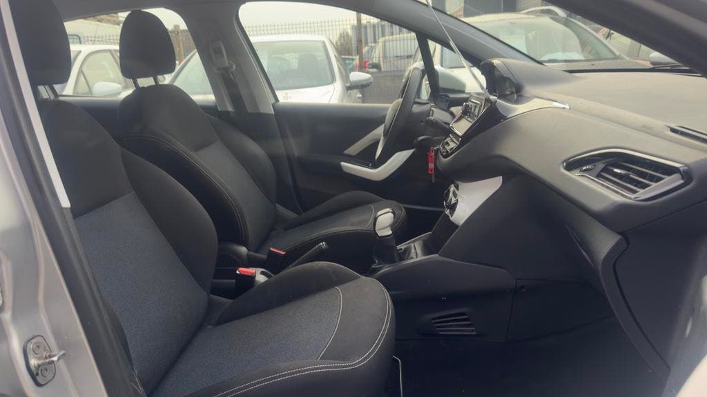 Peugeot 208 2018 106.xxxkm 1.2Benzine Topstaat Garantie