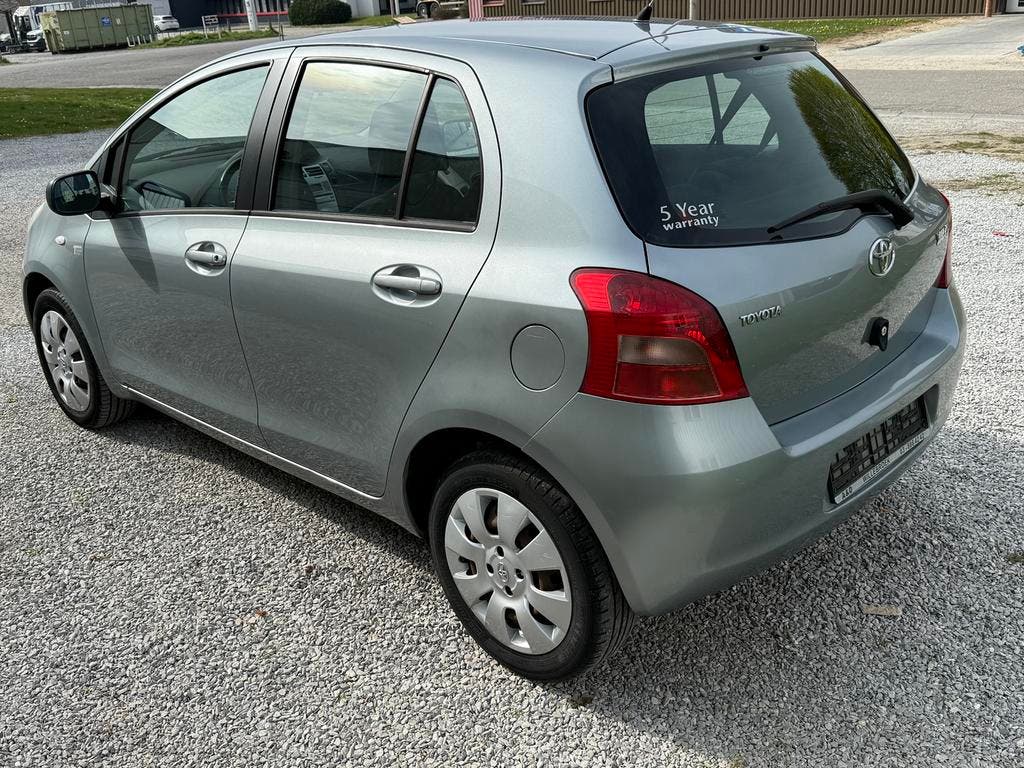 Toyota Yaris 1.0i 118000km 5dr