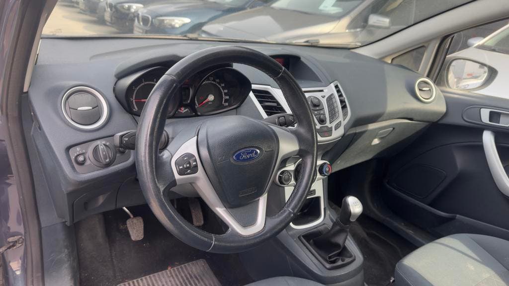 Ford Fiesta 1.2Benzine 2012 150.xxxkm Beginnerswagen