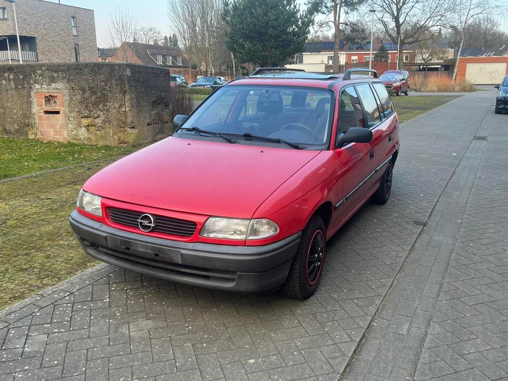 Opel Astra 1.6Benzine Automaat Oldtimer