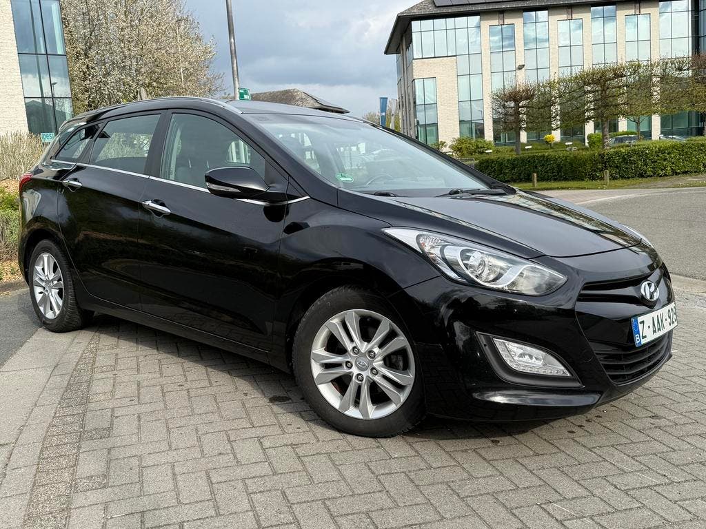 Hyundai I30 SW 1.6crdi Automaat