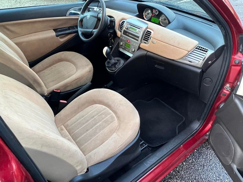 Lancia Ypsilon 1.3jtd Gekeurd vvk