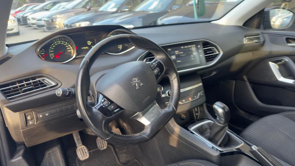 Peugeot 308 1.2Benzine 2015 118.xxxkm /Garantie/Stadswagen