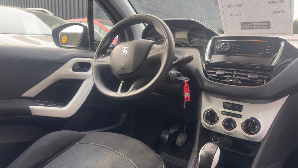 Peugeot 208 2018 106.xxxkm 1.2Benzine Topstaat Garantie