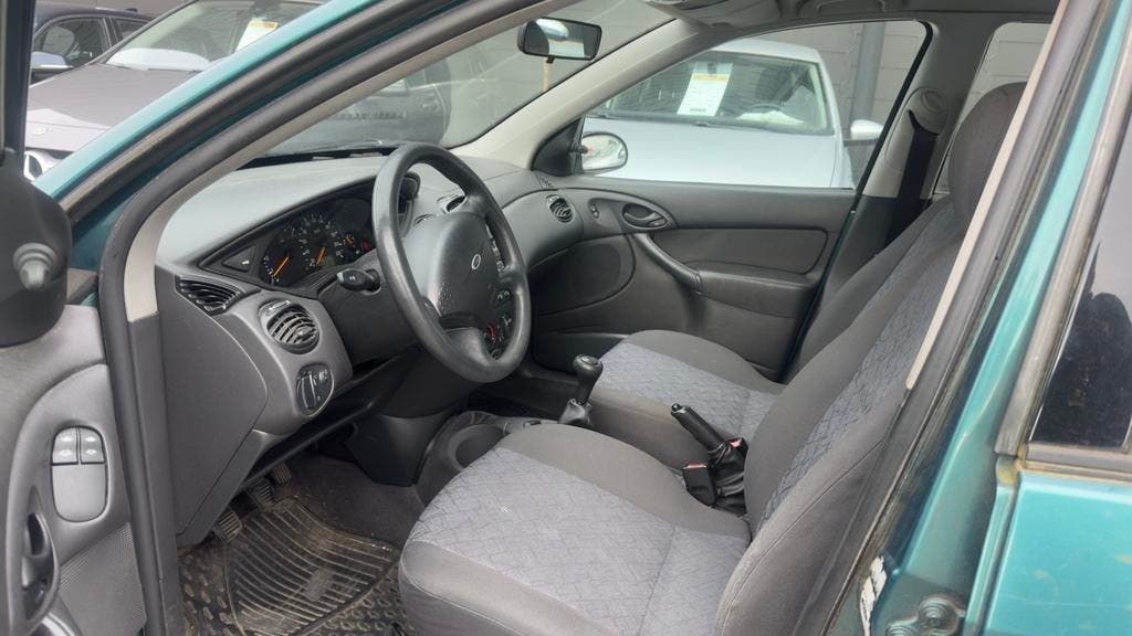 Ford Focus 1.2Benzine 2000 Beginnerswagen 154.xxxkm