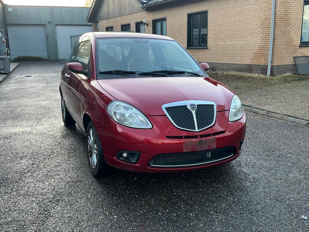 Lancia Ypsilon 1.3jtd Gekeurd vvk