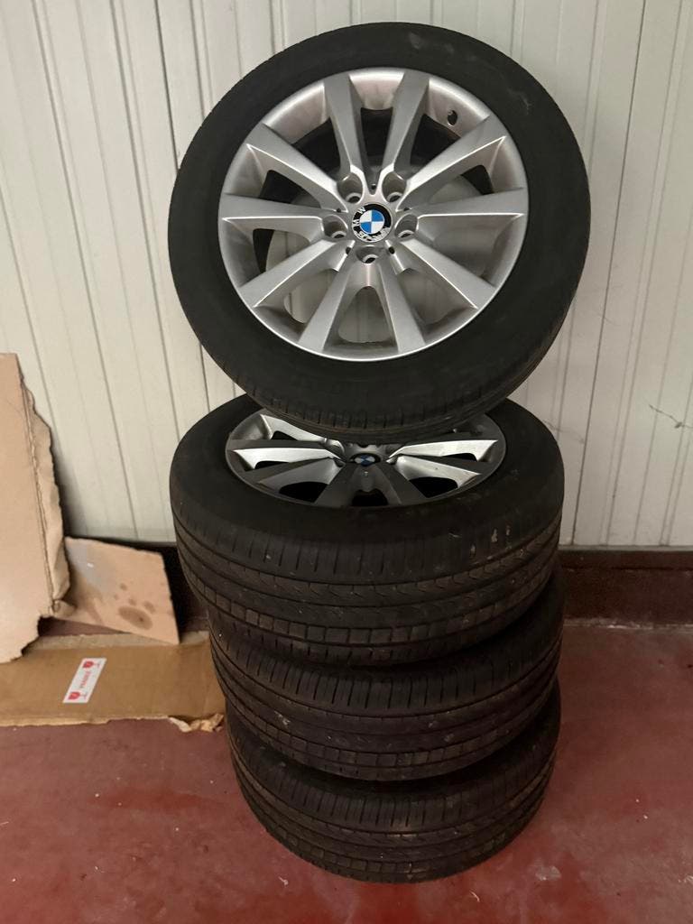 R18 BMW 5 GT velgen met zomerbanden