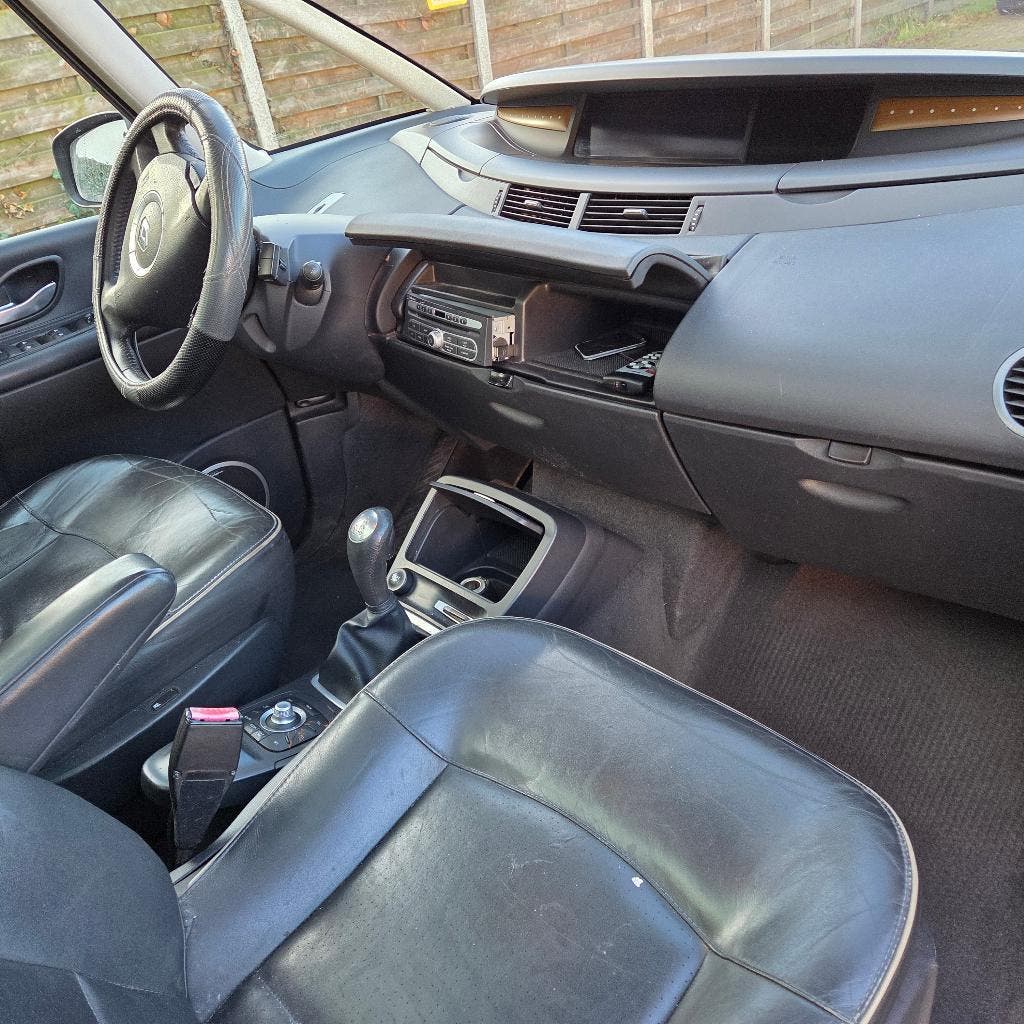 Renault Espace 2.0 dci van 2010, automaat