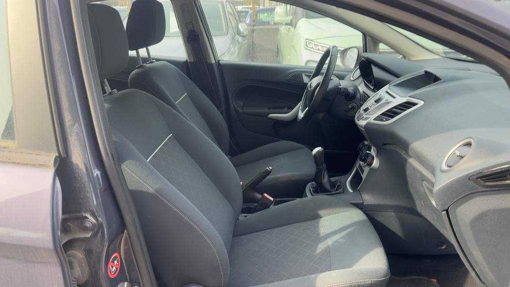 Ford Fiesta 1.2Benzine 2012 150.xxxkm Beginnerswagen