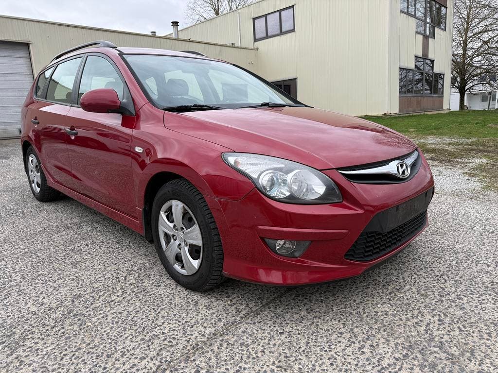 Hyundai i30 1.6crdi Automaat uit 2012