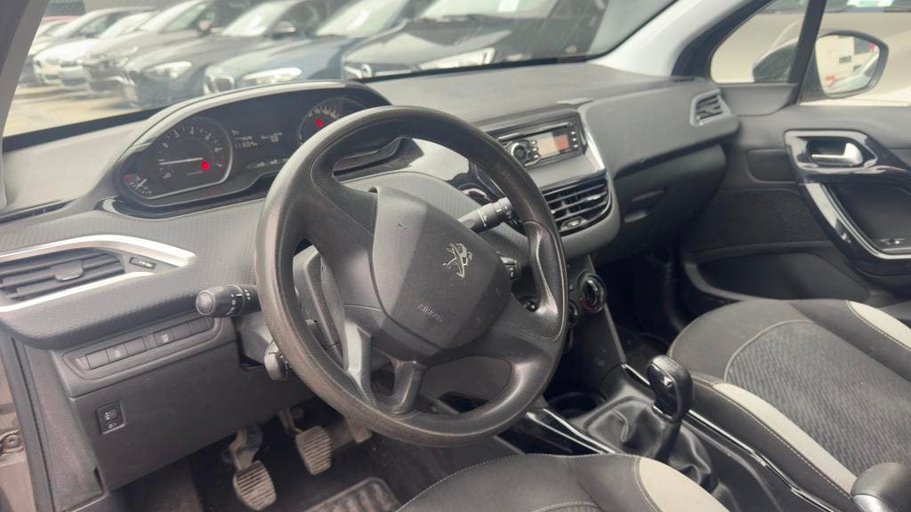 Peugeot 2008 1.2Benzine 111.xxxkm 2015 / Garantie
