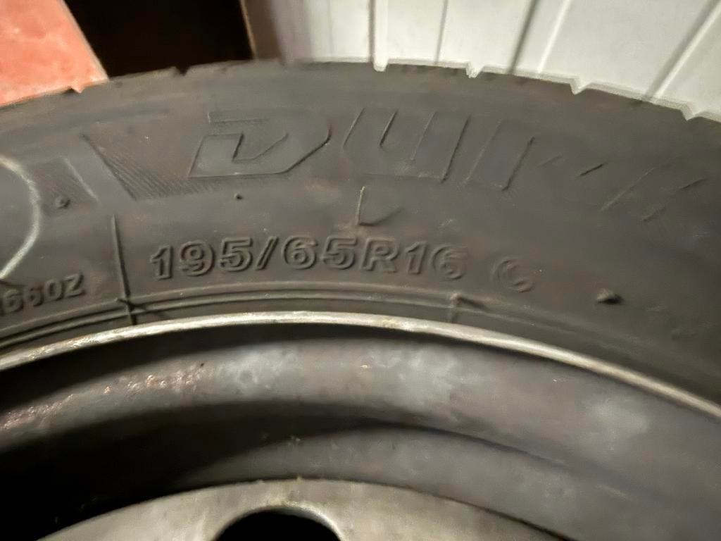 195/65/16 C Bridgestone voor Mercedes Vito/Viano