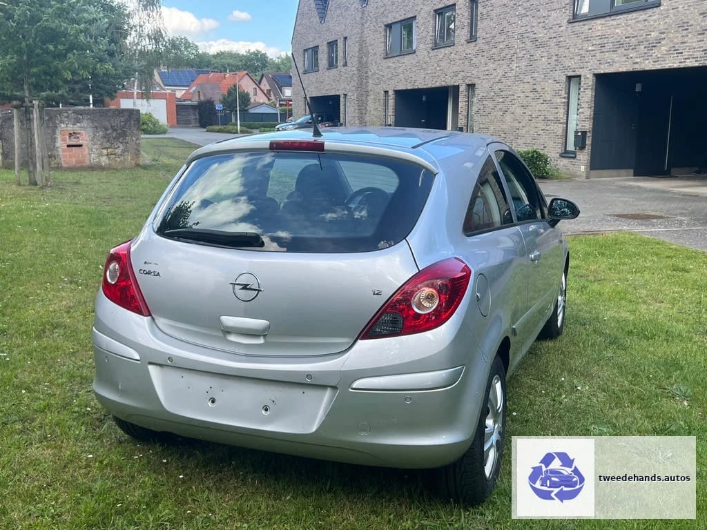 Opel Corsa 1.2Benzine Automaat Gekeurd vvk