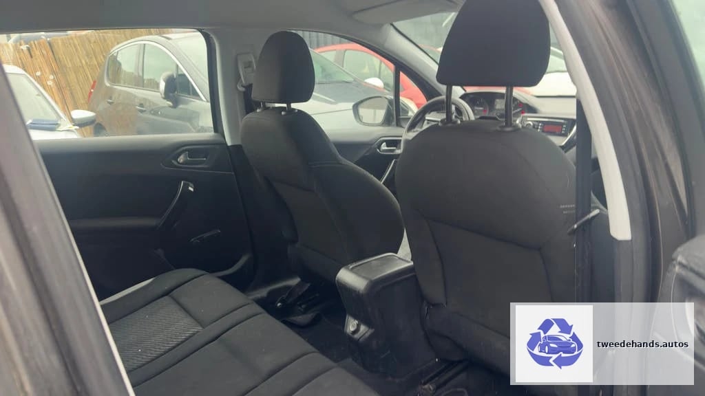 Peugeot 2008 1.2Benzine 111.xxxkm 2015 / Garantie