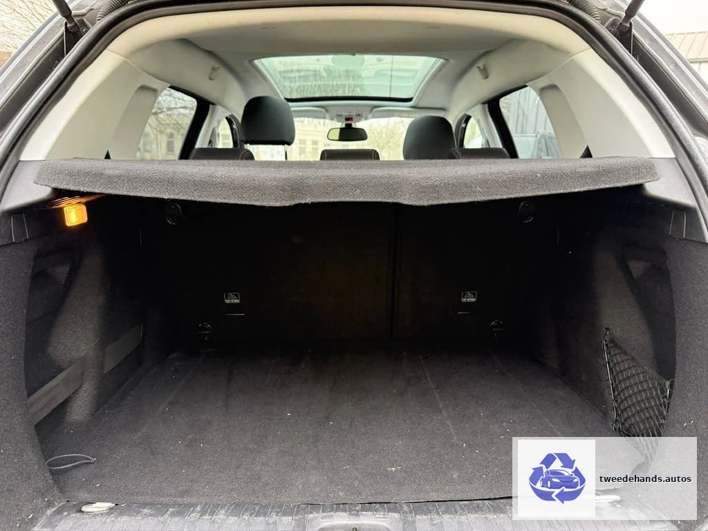 Peugeot 2008 Allure 1.2i 130pk 2019 96000km Marchand/Export