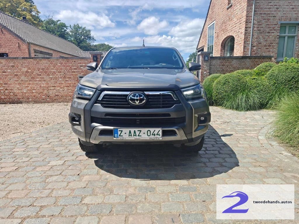 Toyota Hilux 2.8 D-4D 4WD Invincible €33760 excl. BTW