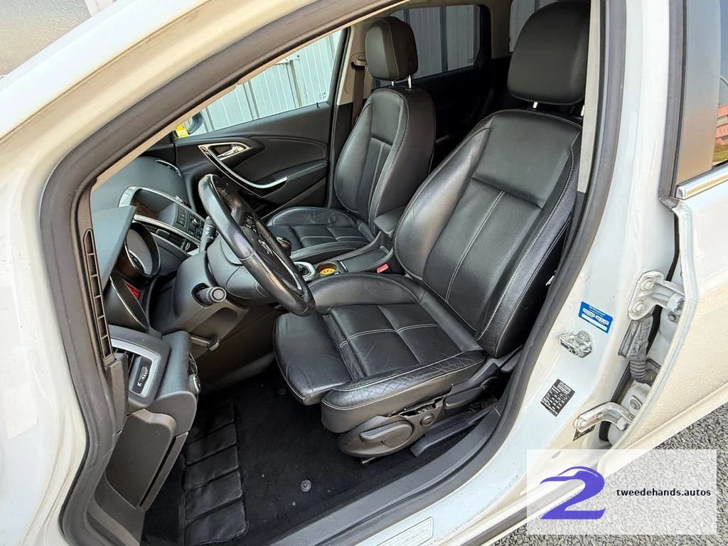 Opel Astra Cosmo 2.0d 118kw volledige opties