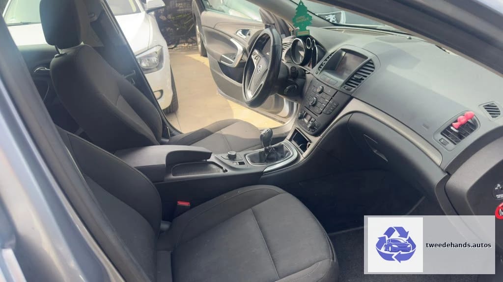 Opel Insignia 1.6Benzine 2009 142.xxxkm Airco,Sensoren,..