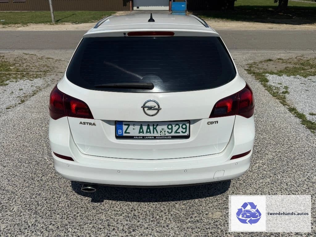 Opel Astra Cosmo 2.0d 118kw volledige opties