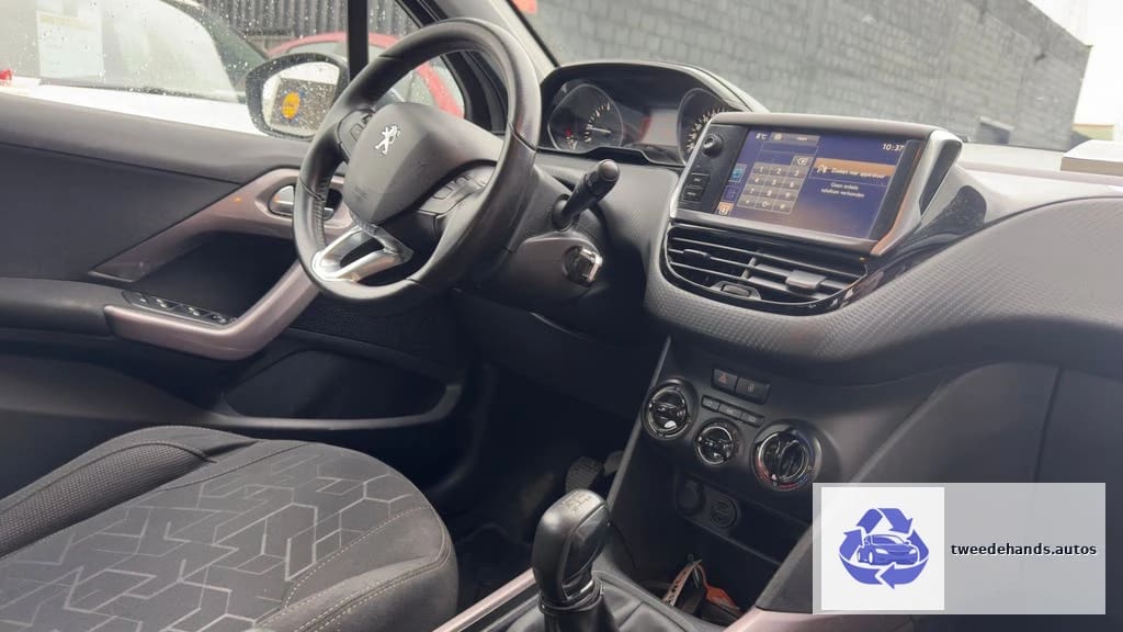 Peugeot 2008 1.2Benzine Euro6B 2016 177.xxxkm/Airco,Cruise,.