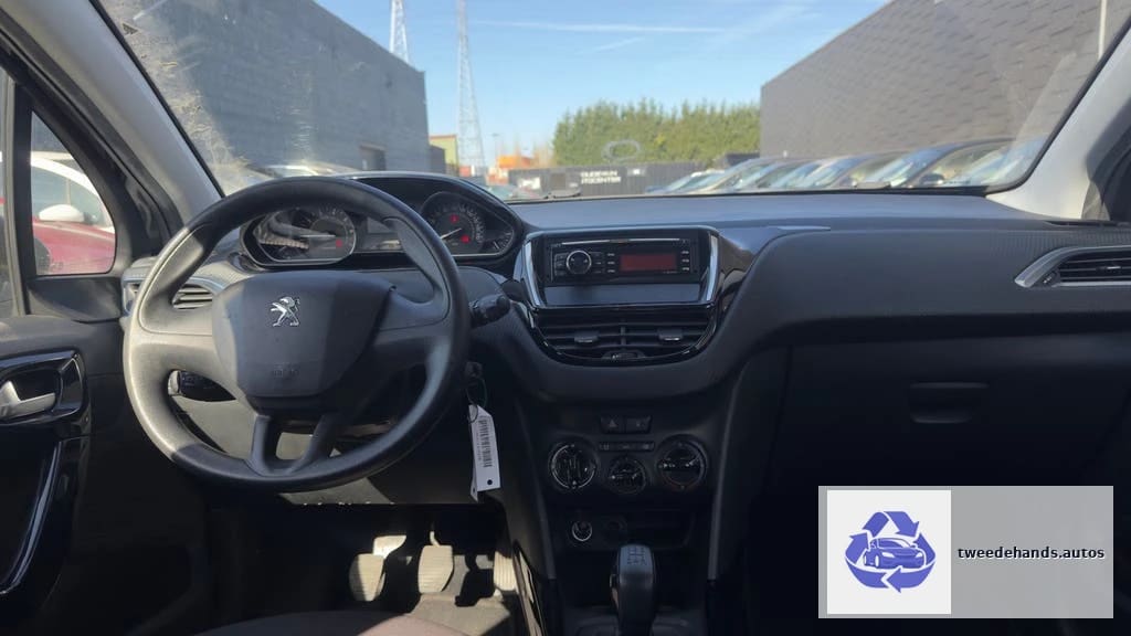 Peugeot 2008 1.2Benzine 2015 150.xxxkm 1Jaar Garantie