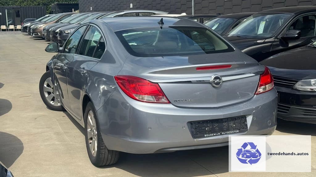 Opel Insignia 1.6Benzine 2009 142.xxxkm Airco,Sensoren,..