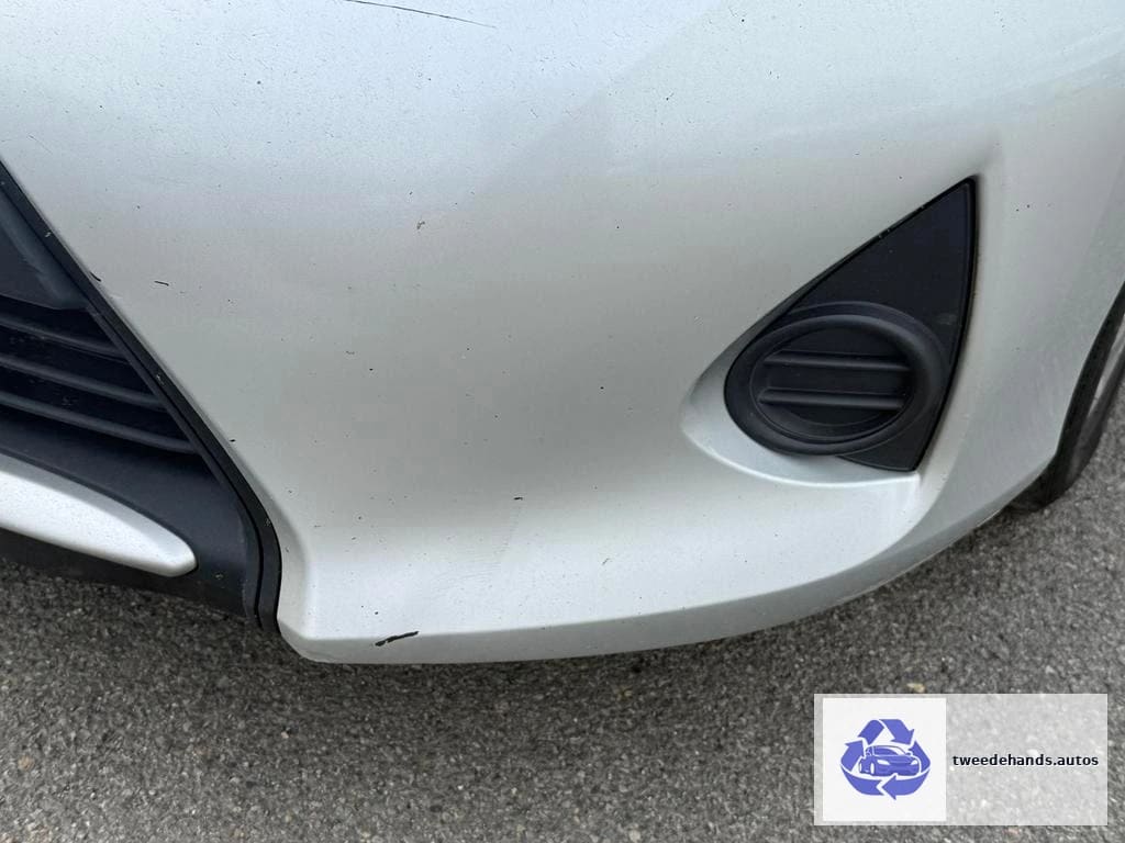 Toyota Auris SW 1.3i uit 2015