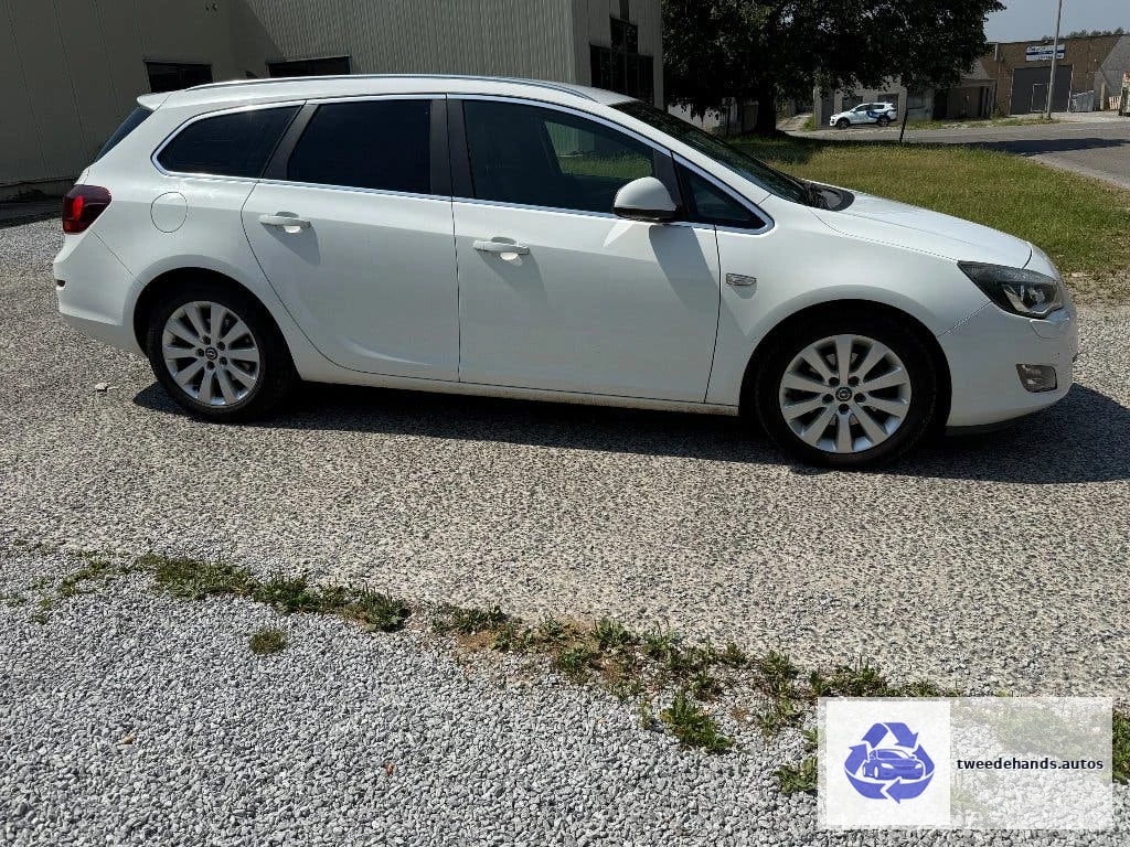 Opel Astra Cosmo 2.0d 118kw volledige opties
