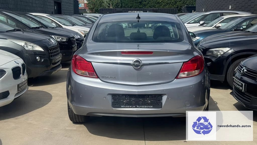 Opel Insignia 1.6Benzine 2009 142.xxxkm Airco,Sensoren,..