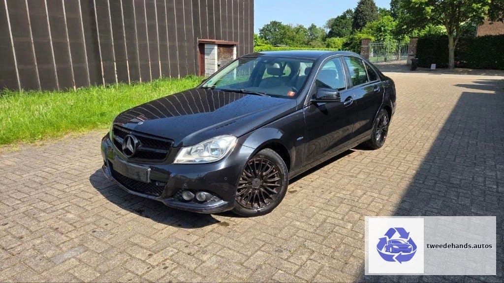 Mercedes Benz C180 van 2012, goede staat, automaat