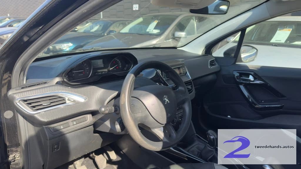 Peugeot 2008 1.2Benzine 2015 150.xxxkm 1Jaar Garantie