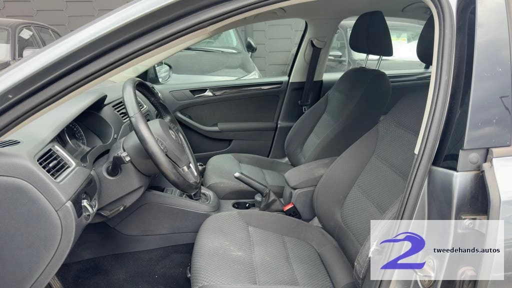 Volkswagen Jetta 2011 1.2Benzine 160.xxxkm/Airco,Sensor,Navi