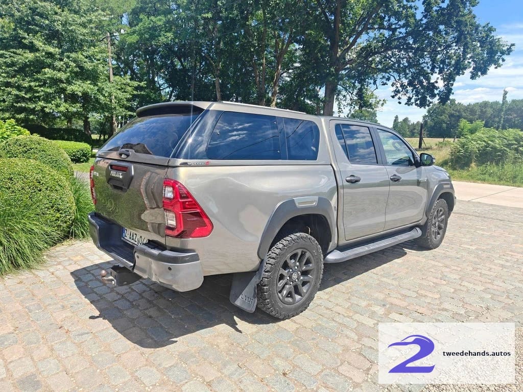 Toyota Hilux 2.8 D-4D 4WD Invincible €33760 excl. BTW