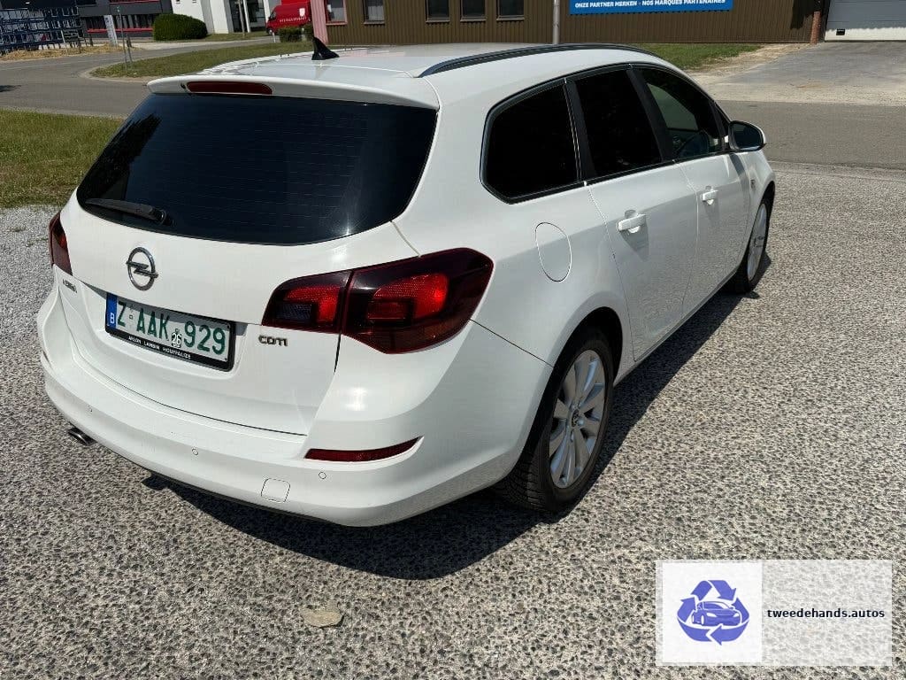 Opel Astra Cosmo 2.0d 118kw volledige opties