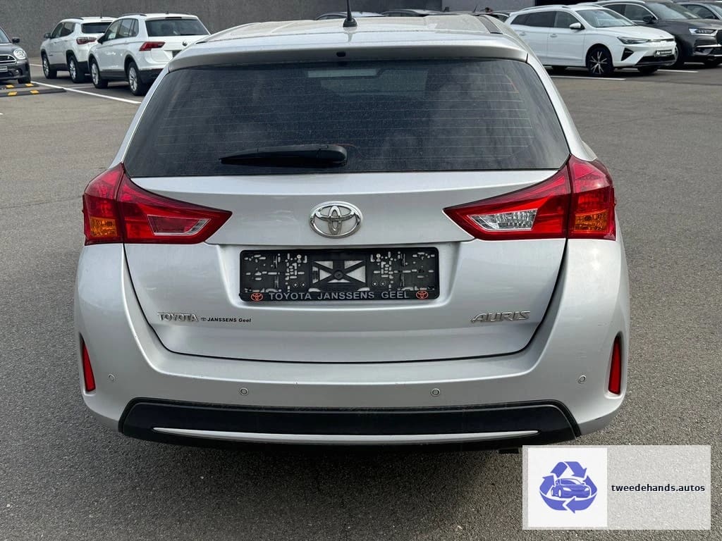Toyota Auris Touring 1.3i uit 2015
