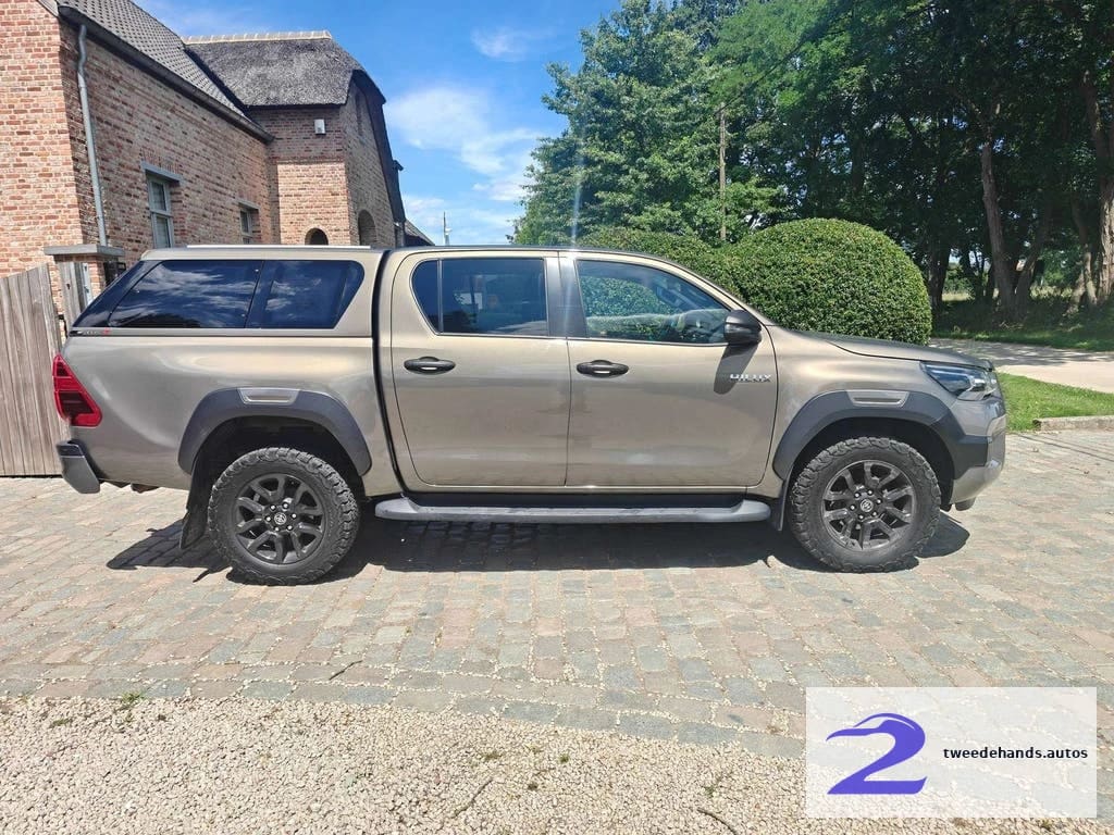 Toyota Hilux 2.8 D-4D 4WD Invincible €33760 excl. BTW