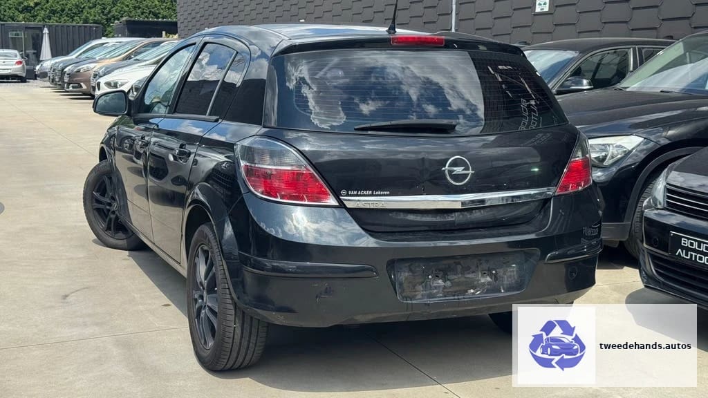 Opel Astra 1.6Benzine 2012 Beginnerswagen 183.xxxkm Gekeurd