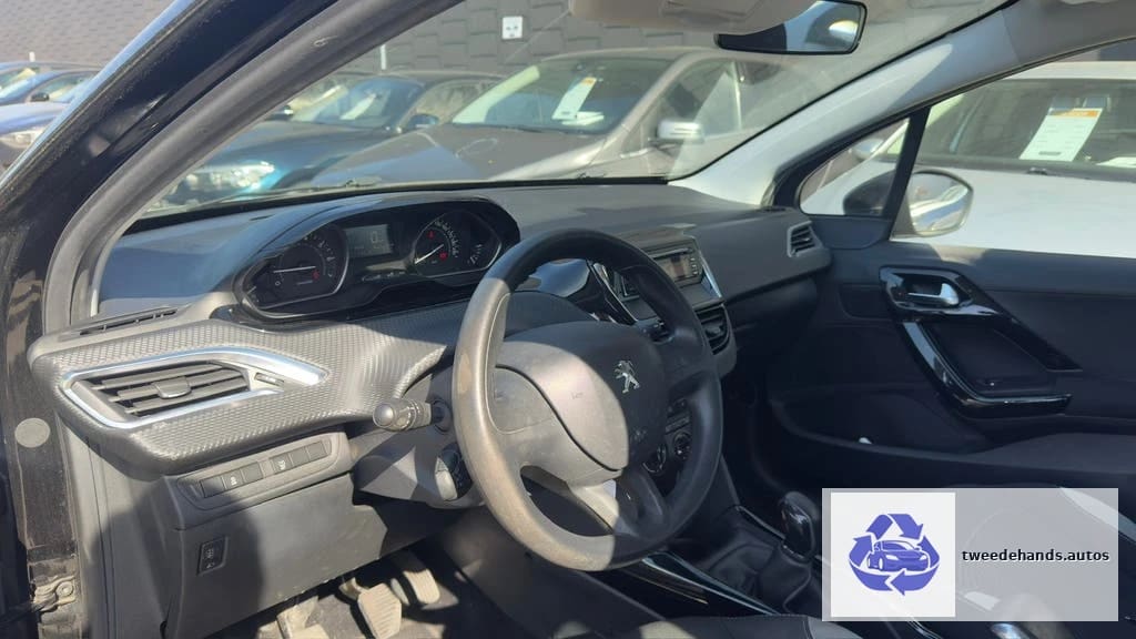 Peugeot 2008 1.2Benzine 2015 150.xxxkm 1Jaar Garantie