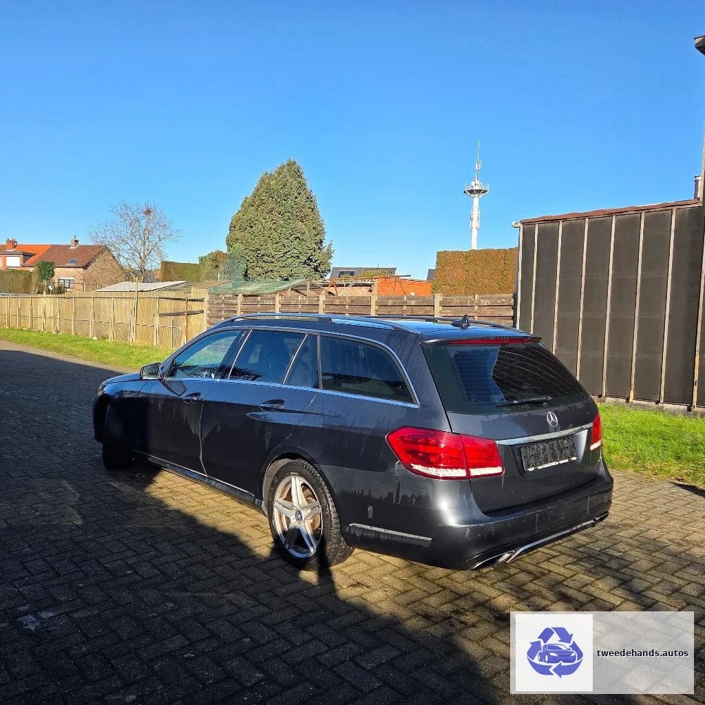 Mercedes Benz E200 van 2013, met 208.000kms
