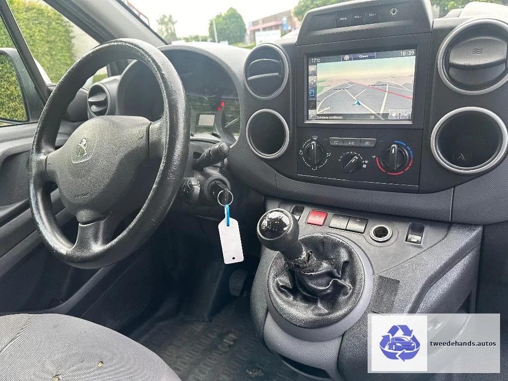 Peugeot Partner 1.6hdi 3pl!!! 2500€ Netto!!!