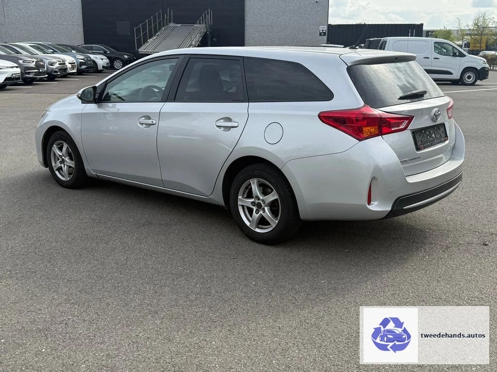 Toyota Auris Touring 1.3i uit 2015