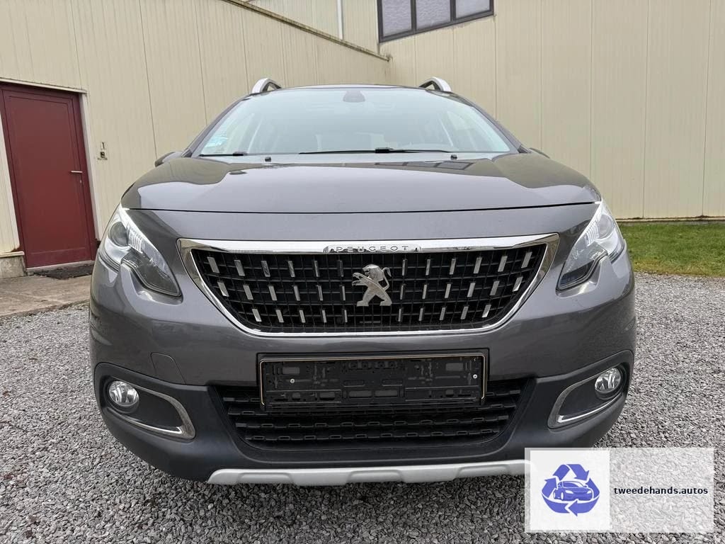 Peugeot 2008 Allure 1.2i 2019 96000km dealer/export