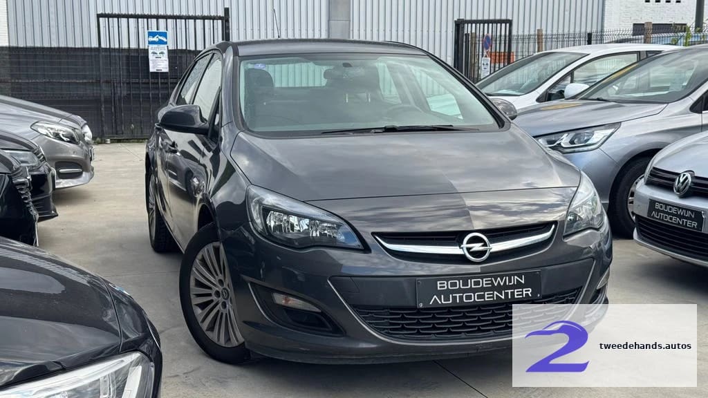 Opel Astra Berline 1.4Benzine Topstaat 2012 Garantie
