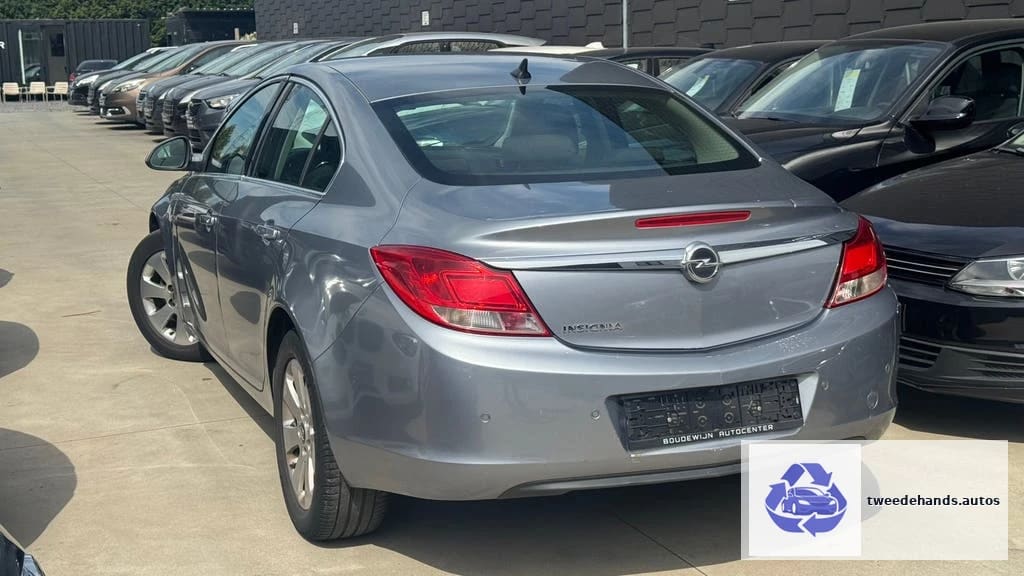 Opel Insignia 1.6Benzine 2009 142.xxxkm Airco,Sensoren,..